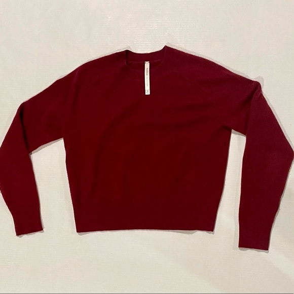 The Group by Babaton Aritzia Luxe Cashmere Crew XS Red - Picture 3 of 8